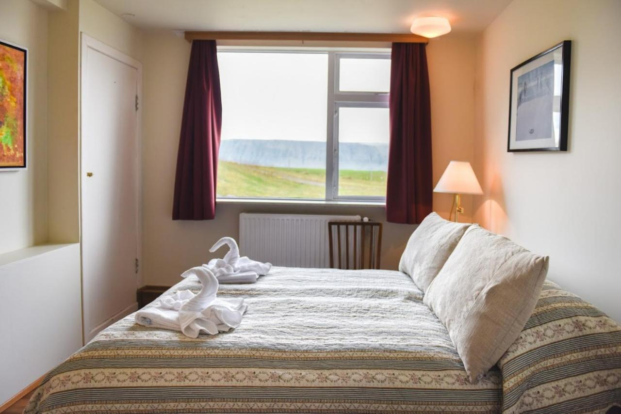 Hotel Latrabjarg Hnjotur Luaran gambar
